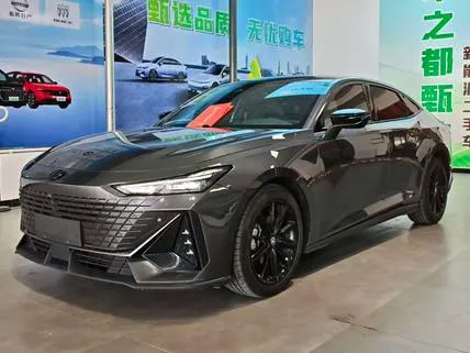 Changan UNI-V 1.5T Prestige Version, 2023 — фото 1