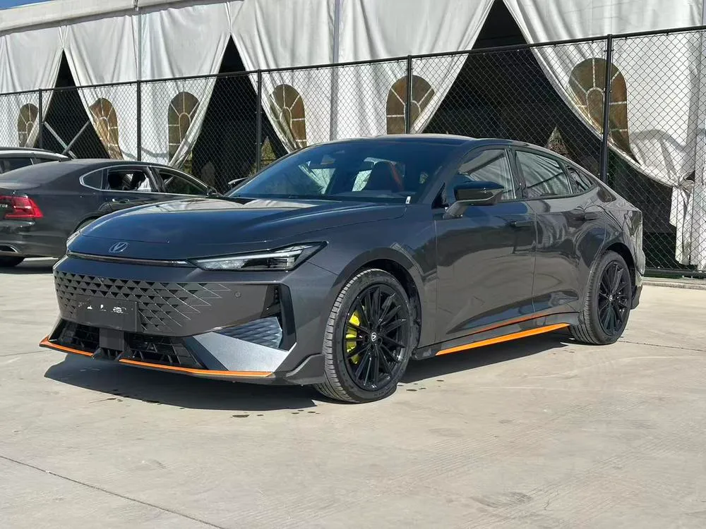 Changan UNI-V 1.5T Premium Sport Version, 2024 — фото 1