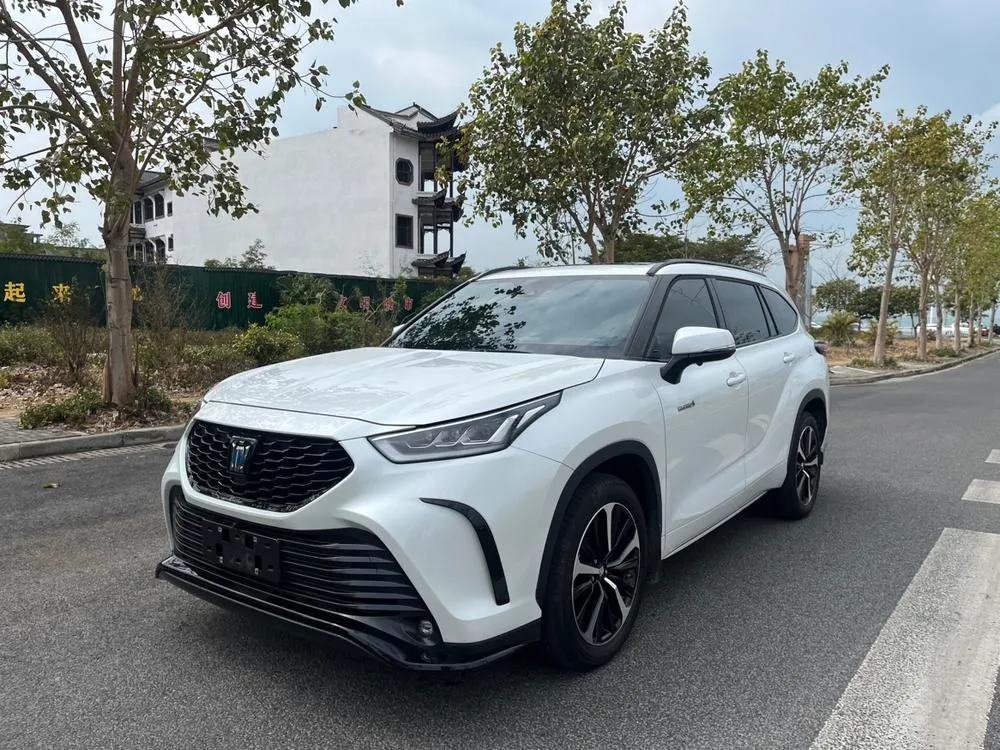 Toyota Crown Kluger, 2023