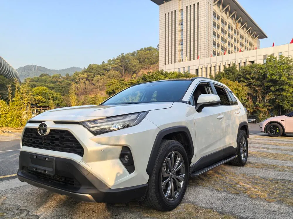 Toyota RAV4, 2023