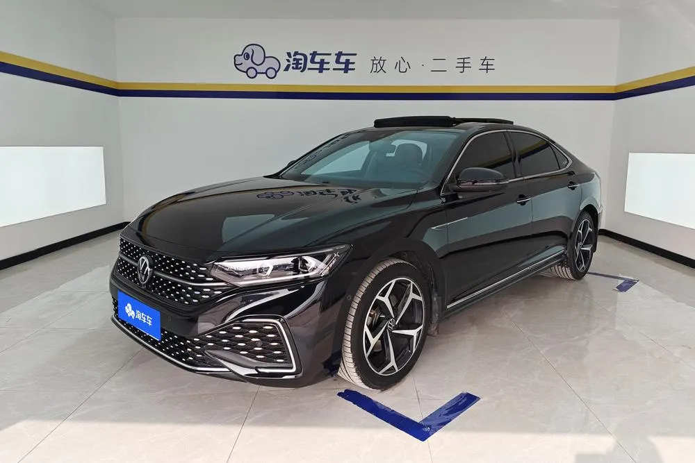 Volkswagen Passat, 2023