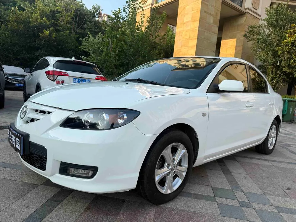 Mazda 3, 2012