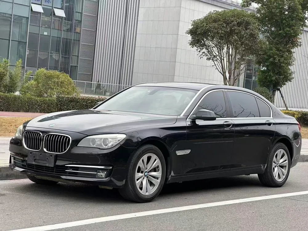 BMW 7-Series 730Li Leading Version, 2013 — фото 1