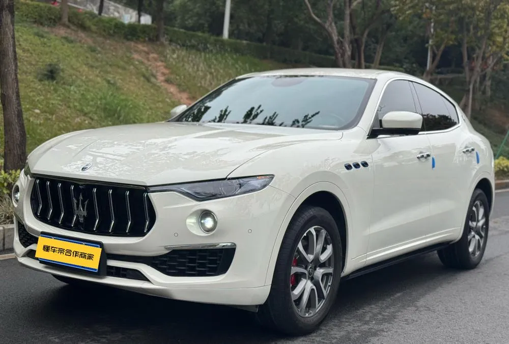 Maserati Levante, 2022