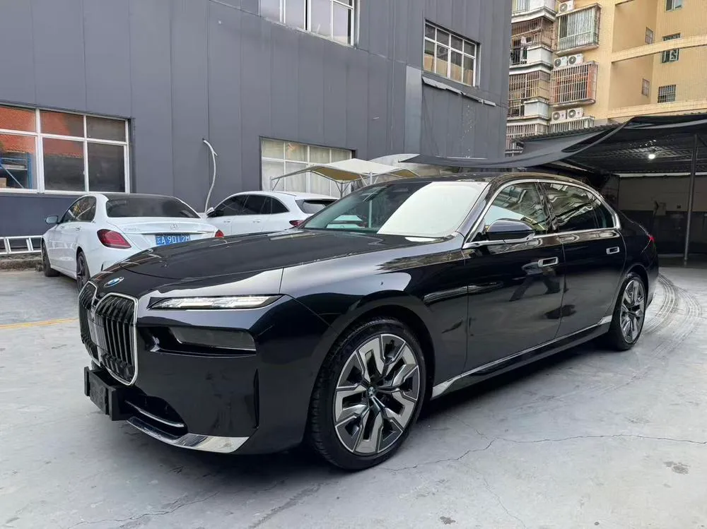 BMW 7-Series, 2023