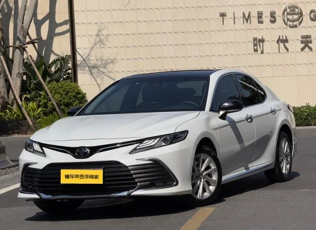 Toyota Camry, 2023