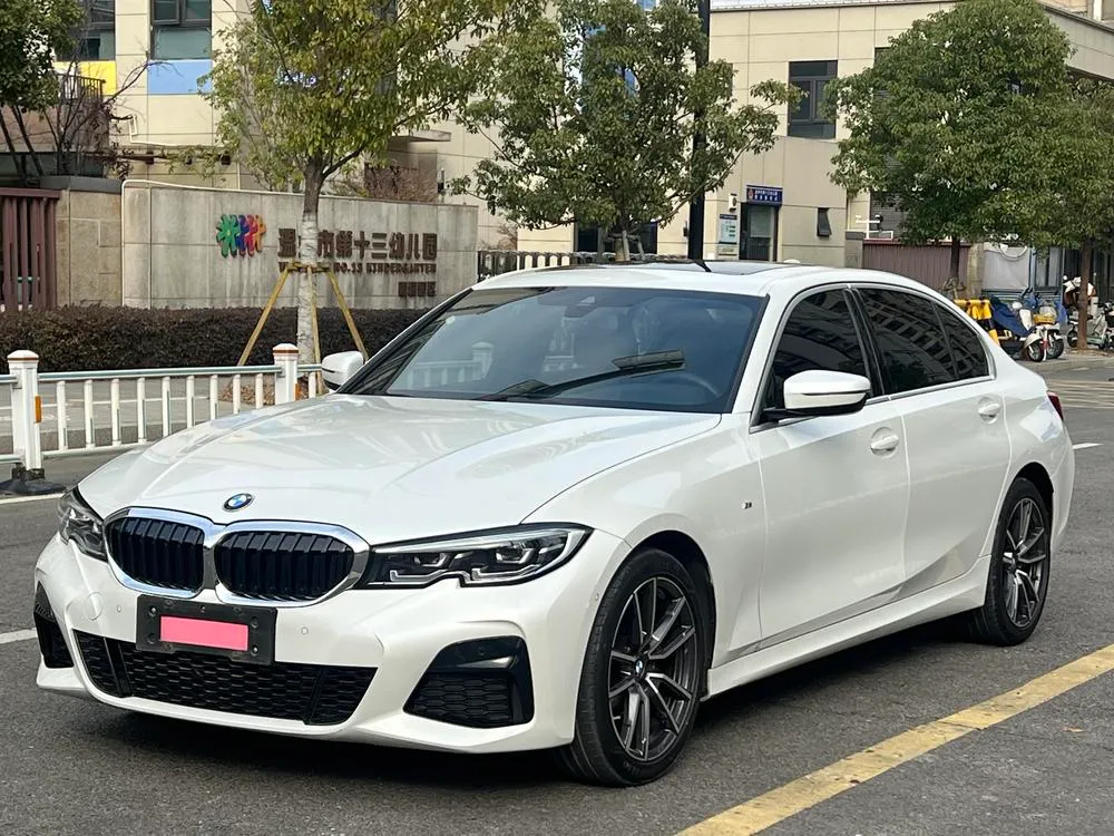 BMW 3-Series, 2021