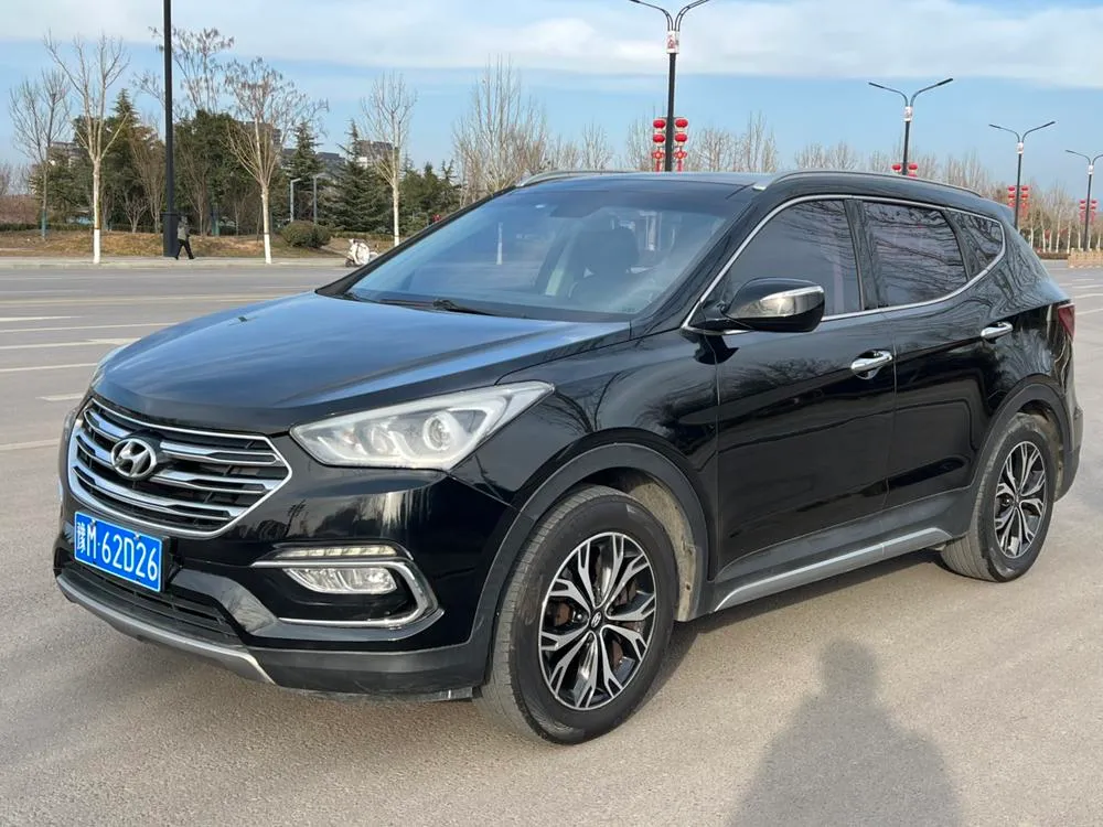 Hyundai Santa Fe 2.0T Auto 2WD Smart Version 7 Seater, 2017 — фото 1