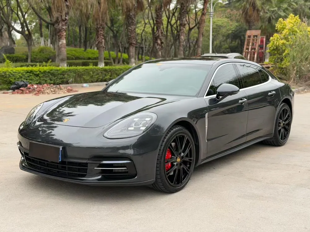 Porsche Panamera, 2019