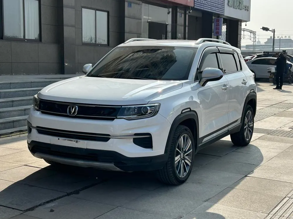 Changan CS35 PLUS 1.6L Auto Smooth Edition CN6, 2019 — фото 1