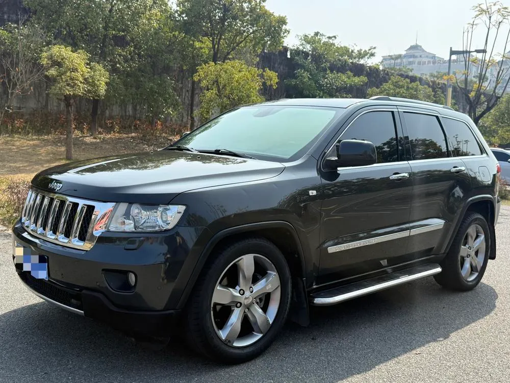 Jeep Grand Cherokee (Import) 3.6L Flagship Edition, 2011 — фото 1