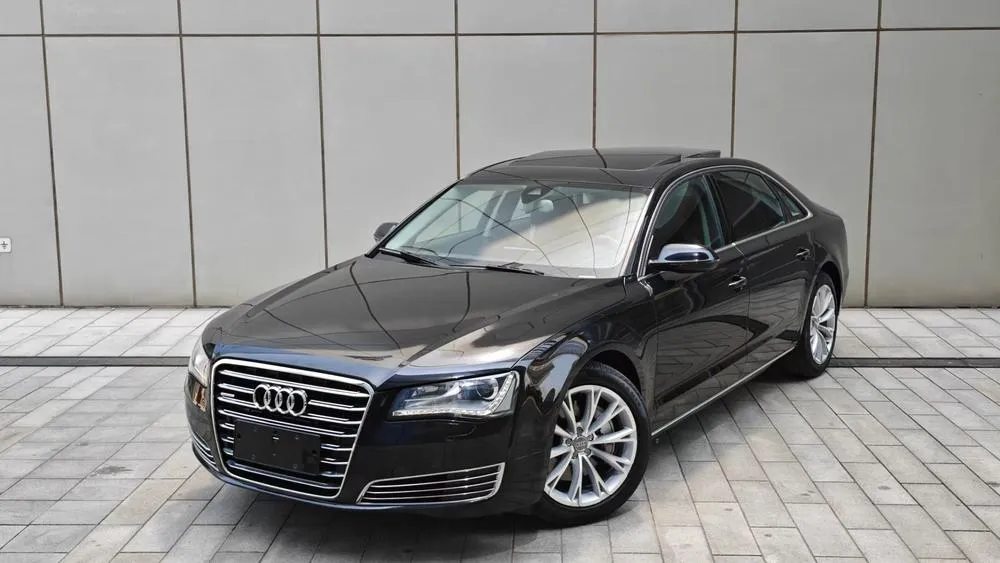 Audi A8 A8L 45 TFSI quattro Comfort Version, 2012 — фото 1