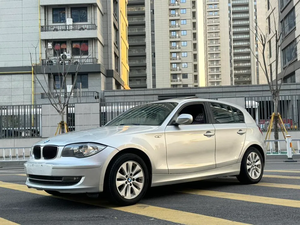 BMW 1-Series, 2011