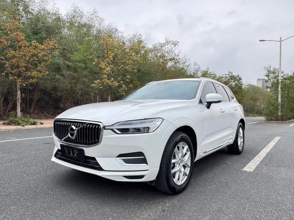 Volvo XC60 T5 4WD Edition CN6, 2019 — фото 1