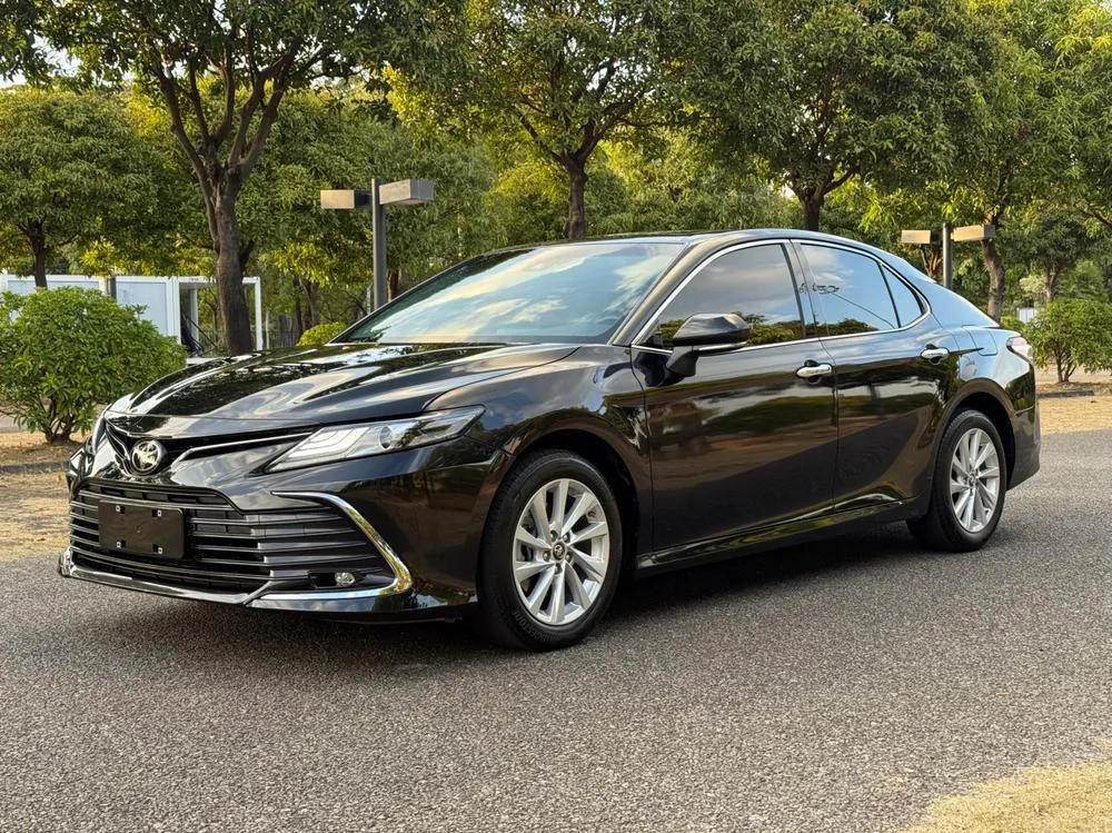 Toyota Camry 2.0G Luxury Edition, 2022 — фото 1