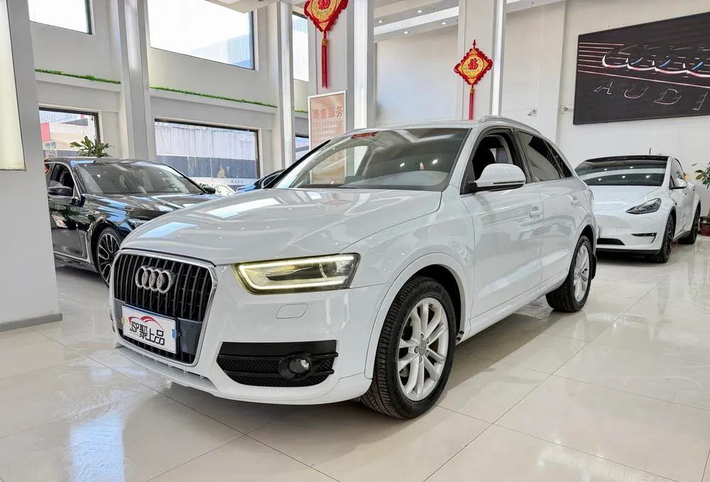 Audi Q3 30 TFSI Edition Version, 2016 — фото 1