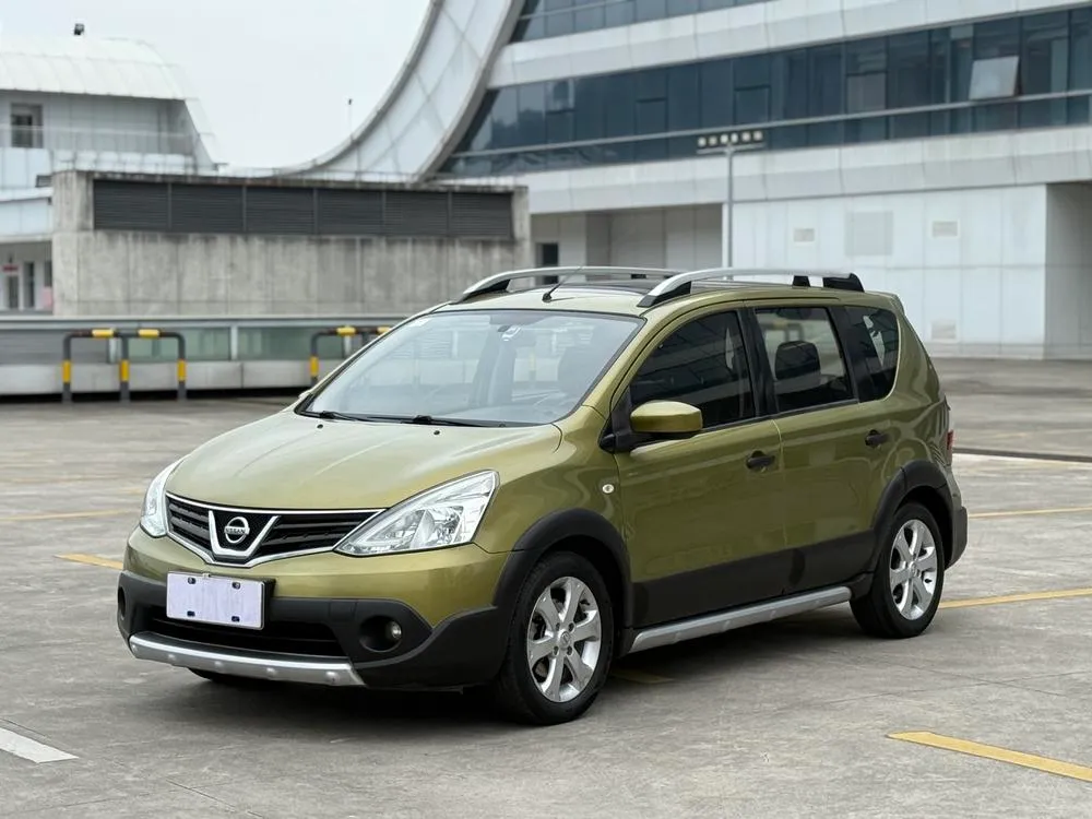 Nissan Livina, 2015