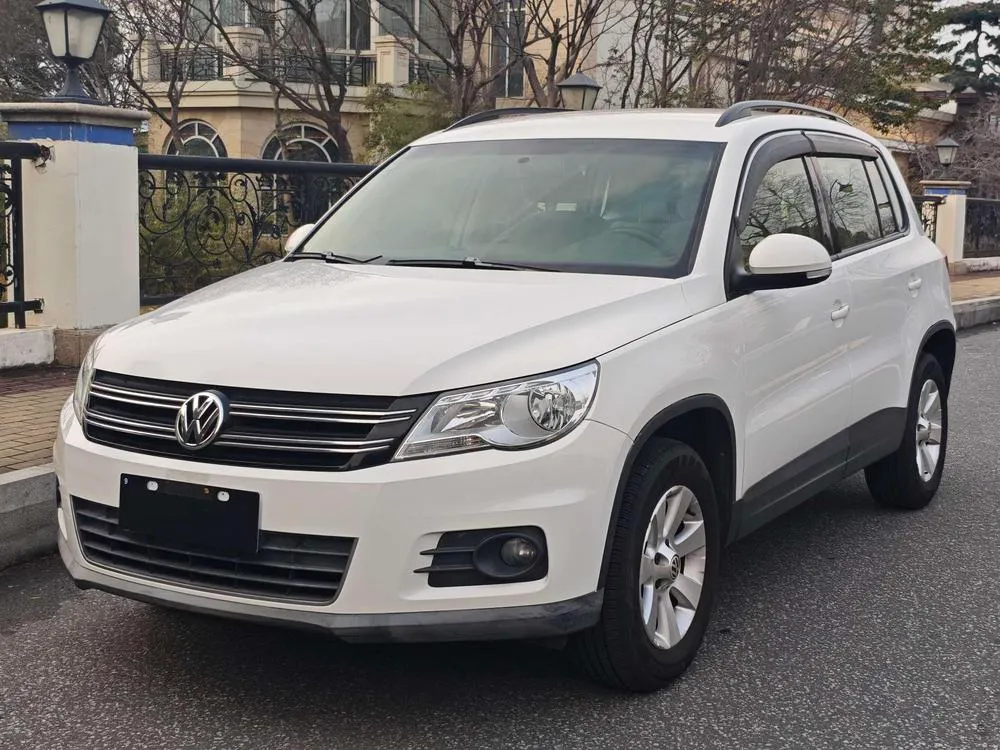 Volkswagen Tiguan 1.8TSI Auto 2WD Style Edition, 2012 — фото 1