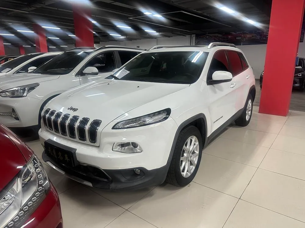 Jeep Cherokee 2.0L Edition, 2017 — фото 1