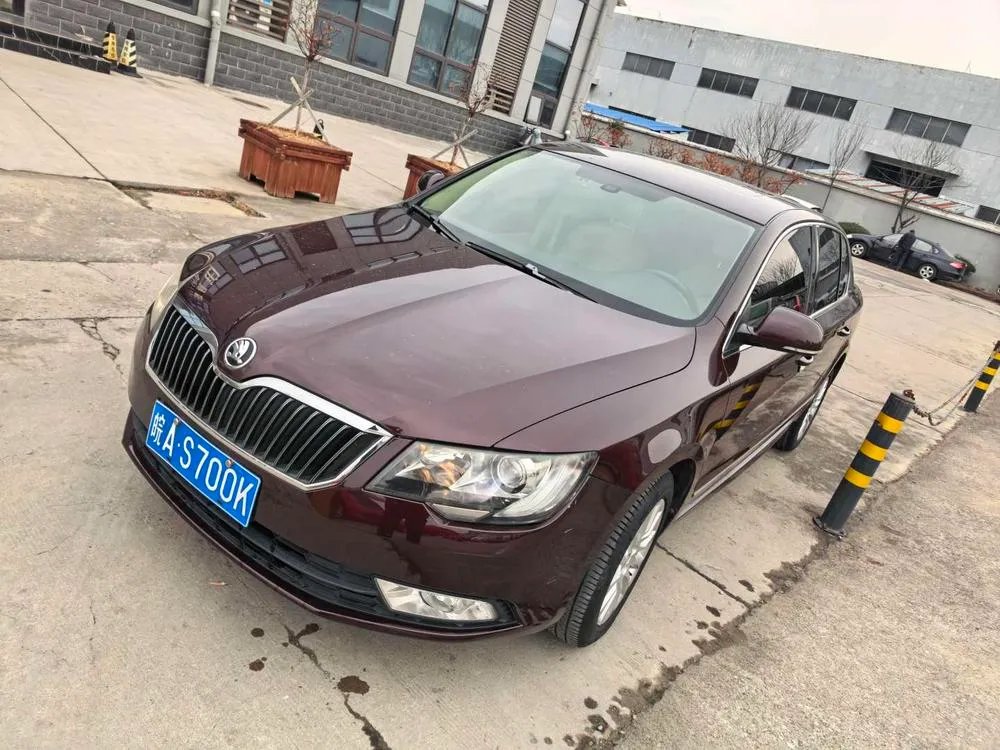 Skoda Superb, 2013