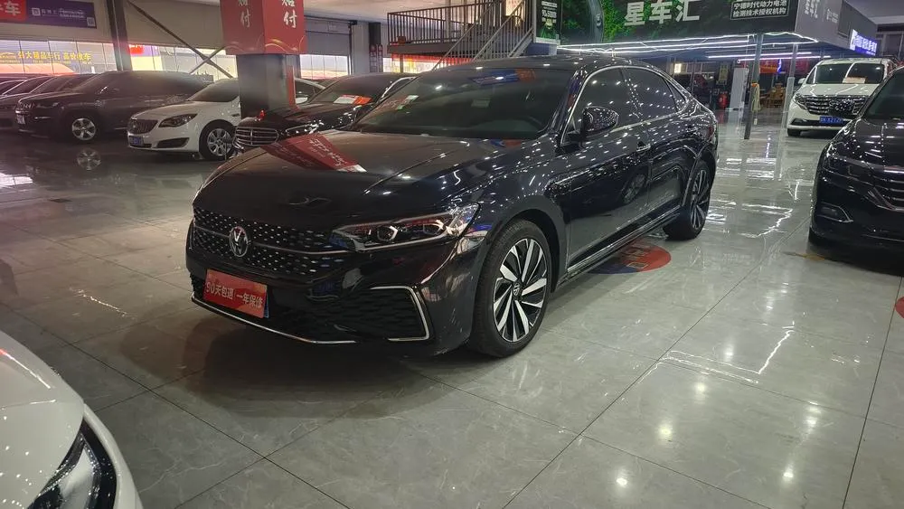 Volkswagen Passat, 2022