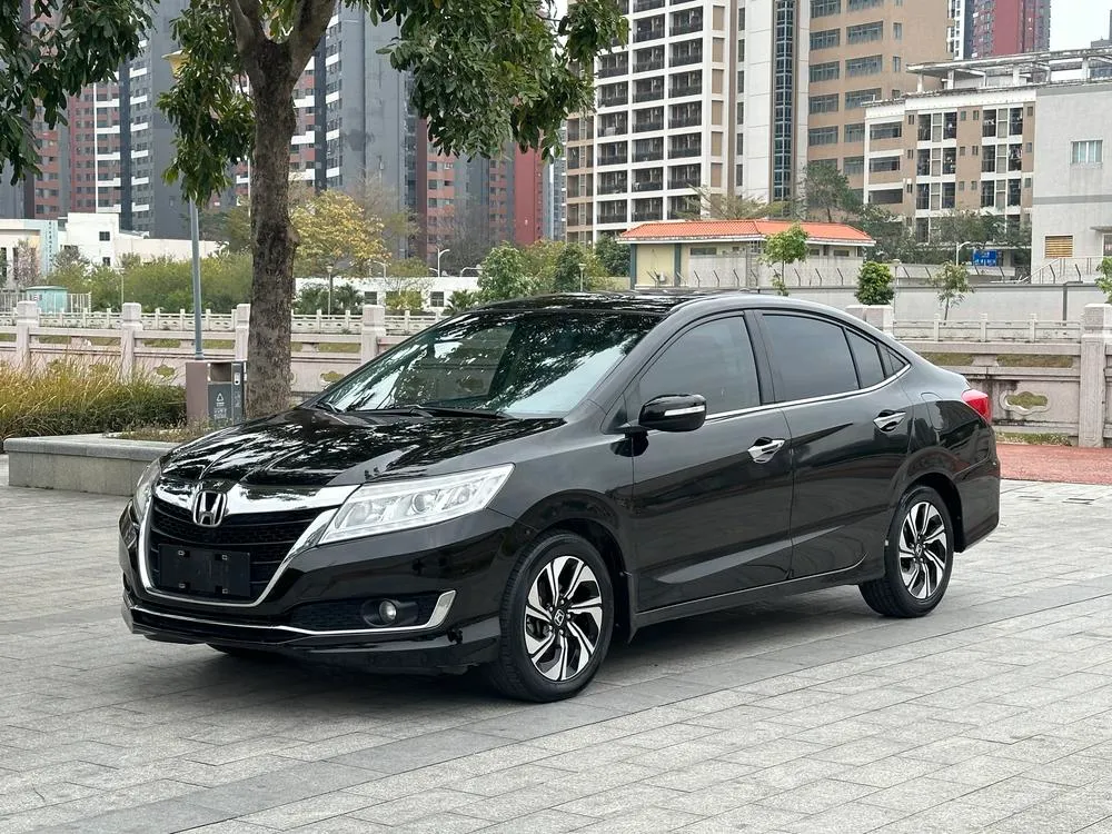 Honda Crider 1.8L CVT Luxury Edition, 2016 — фото 1