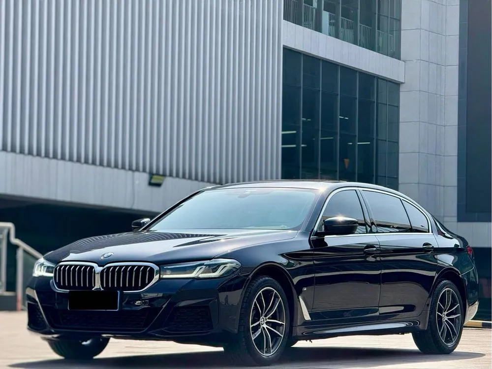 BMW 5-Series Facelift 525Li M Sport, 2022 — фото 1
