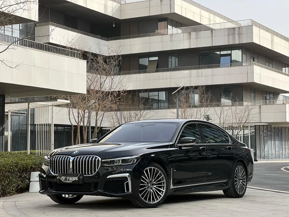 BMW 7-Series, 2021