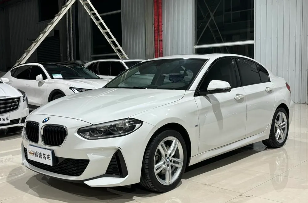 BMW 1-Series 118i M Sport, 2019 — фото 1