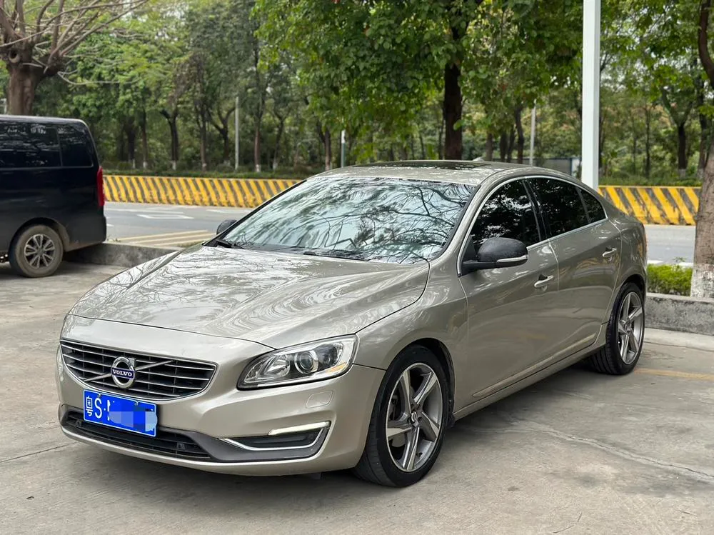 Volvo S60 S60L 2.0T Умная, 2015 — фото 1