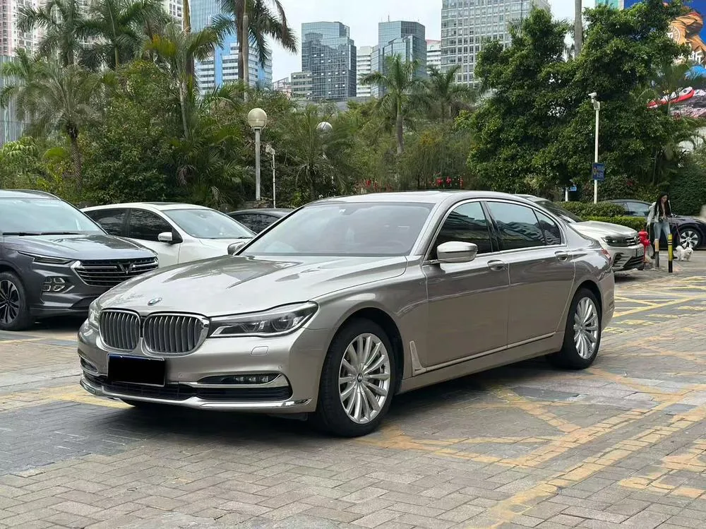 BMW 7-Series 740Li Leading Version, 2017 — фото 1