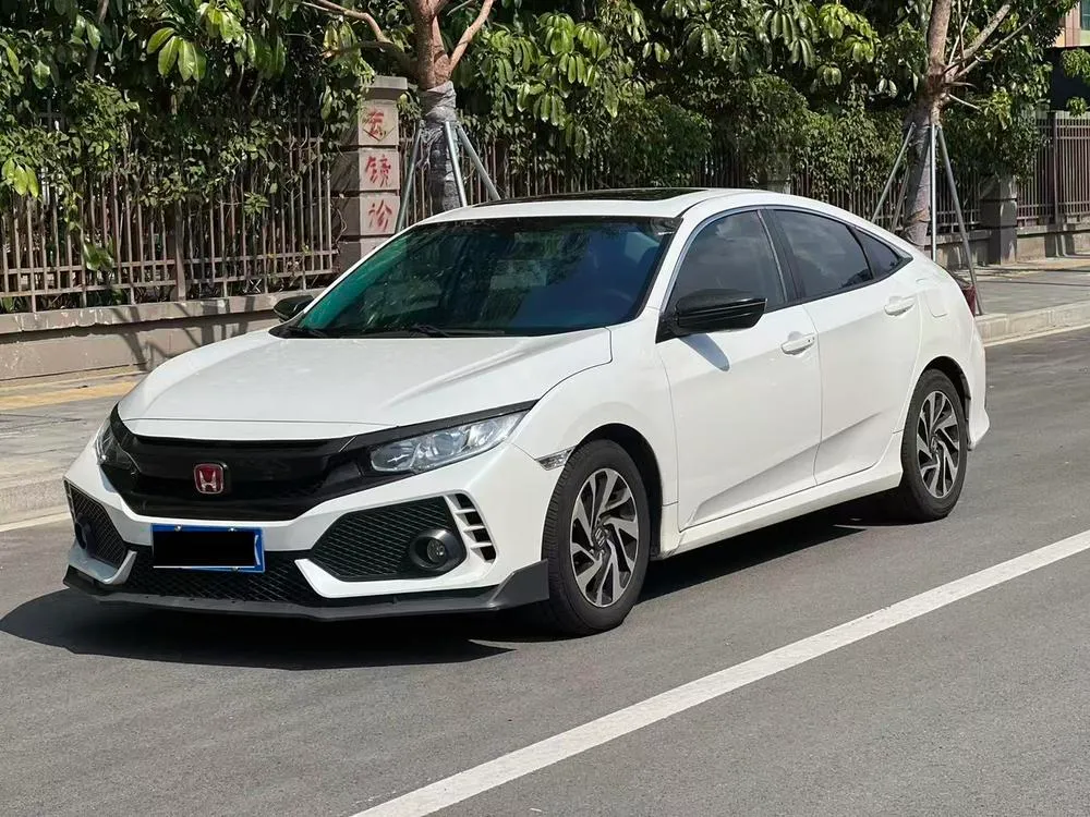 Honda Civic 220TURBO CVT Luxury Edition, 2016 — фото 1