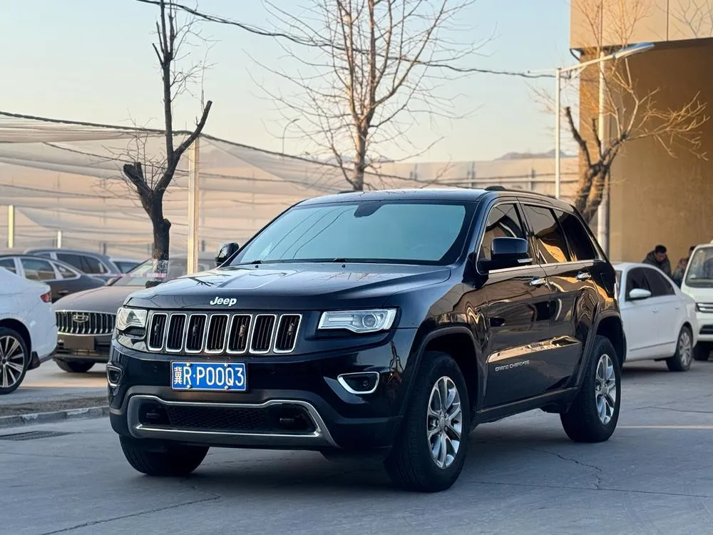Jeep Grand Cherokee (Import), 2015