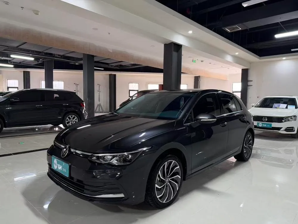 Volkswagen Golf, 2021