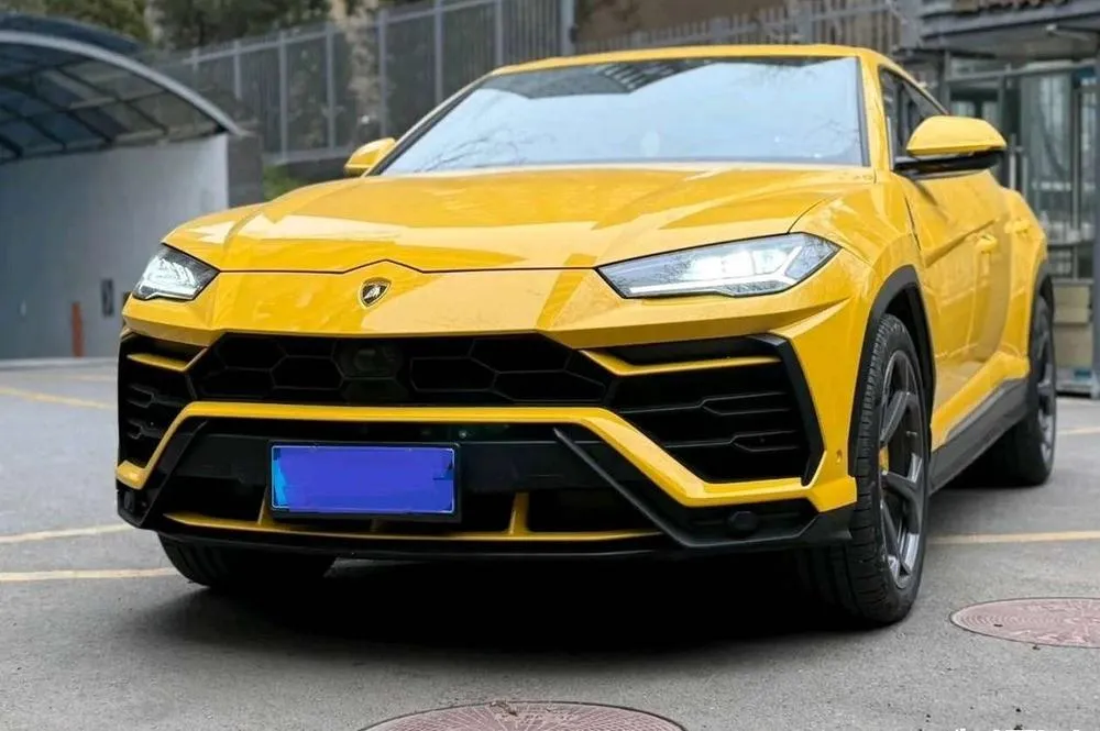 Lamborghini Urus, 2021