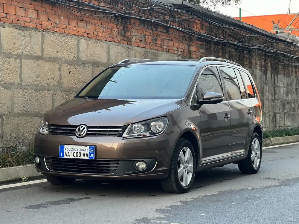 Volkswagen Touran 1.4T Auto Comfort Edition 5 Seater, 2013 — фото 1