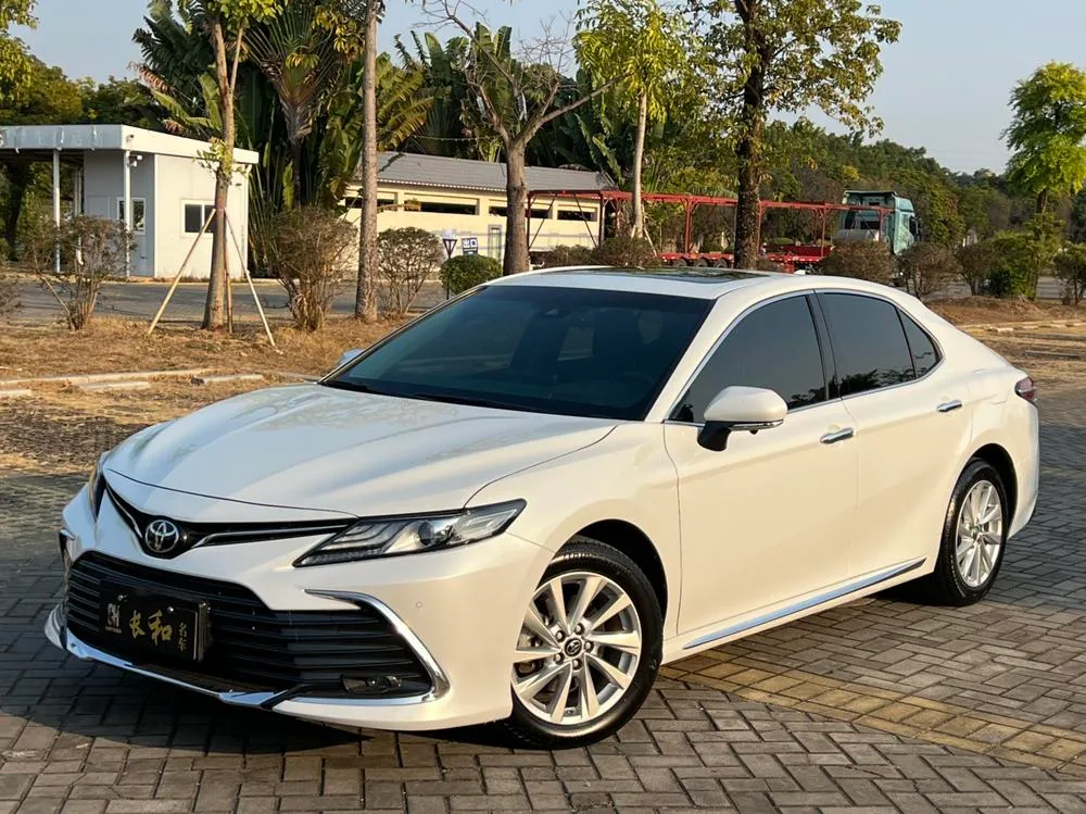 Toyota Camry, 2023
