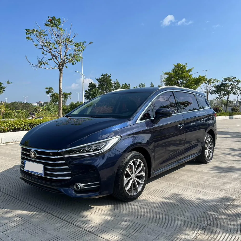 BYD Song MAX 1.5T Auto Smart Connected Version 7 Seater CN5, 2019 — фото 1