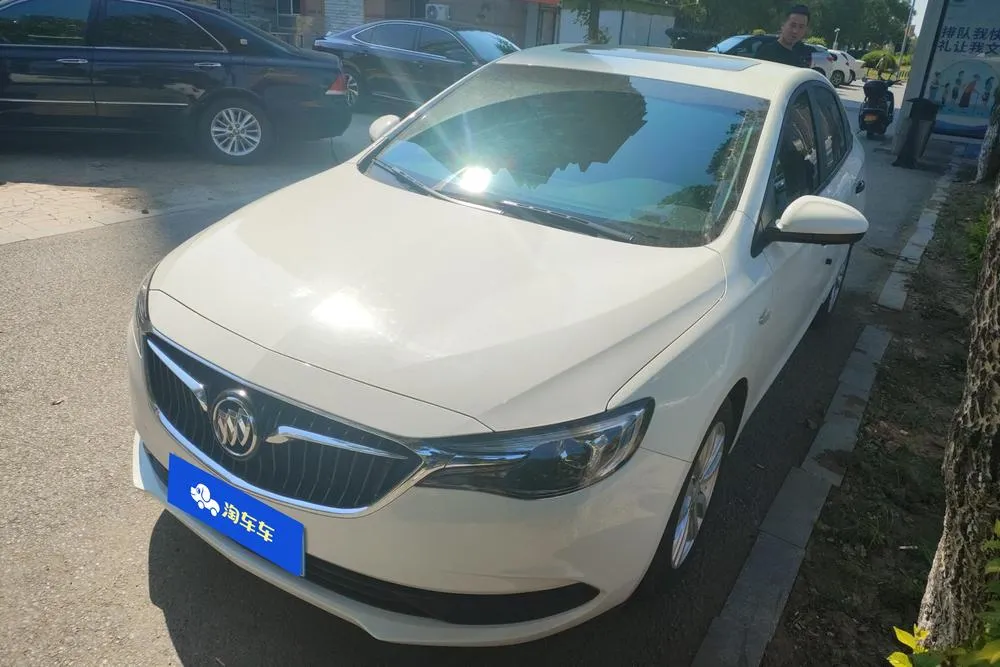 Buick Excelle Facelift 1.5L Auto Elite Version, 2021 — фото 1