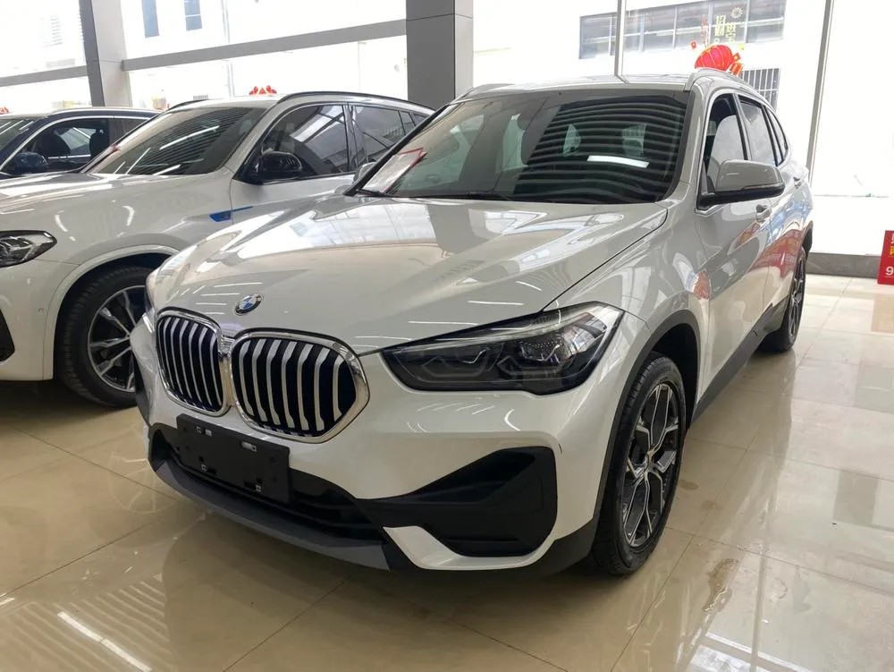 BMW X1 sDrive25Li Leading Version, 2021 — фото 1