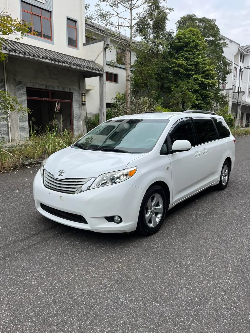 Toyota Sienna, 2013