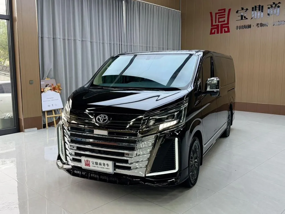 Toyota Hiace, 2024