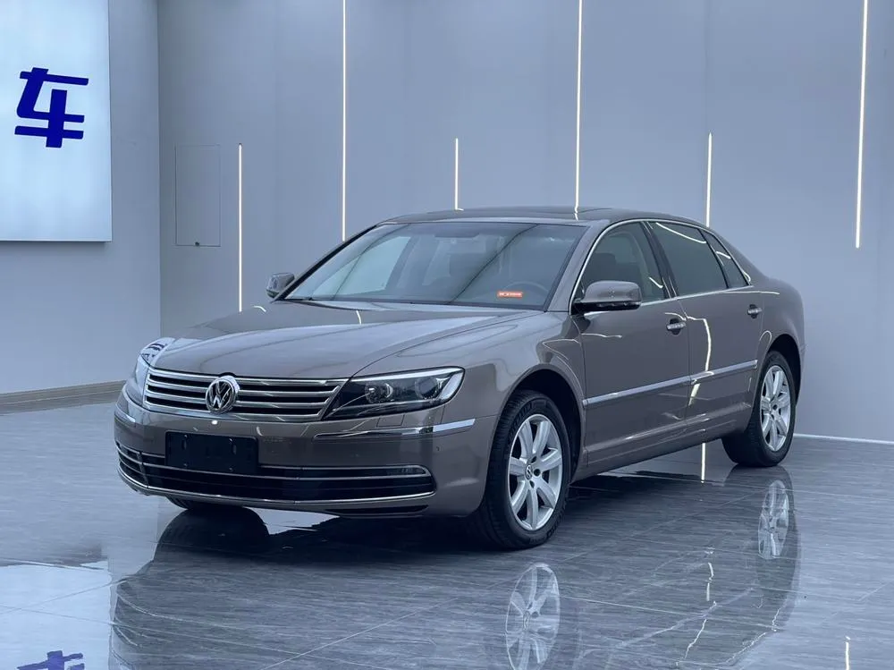 Volkswagen Phaeton, 2015