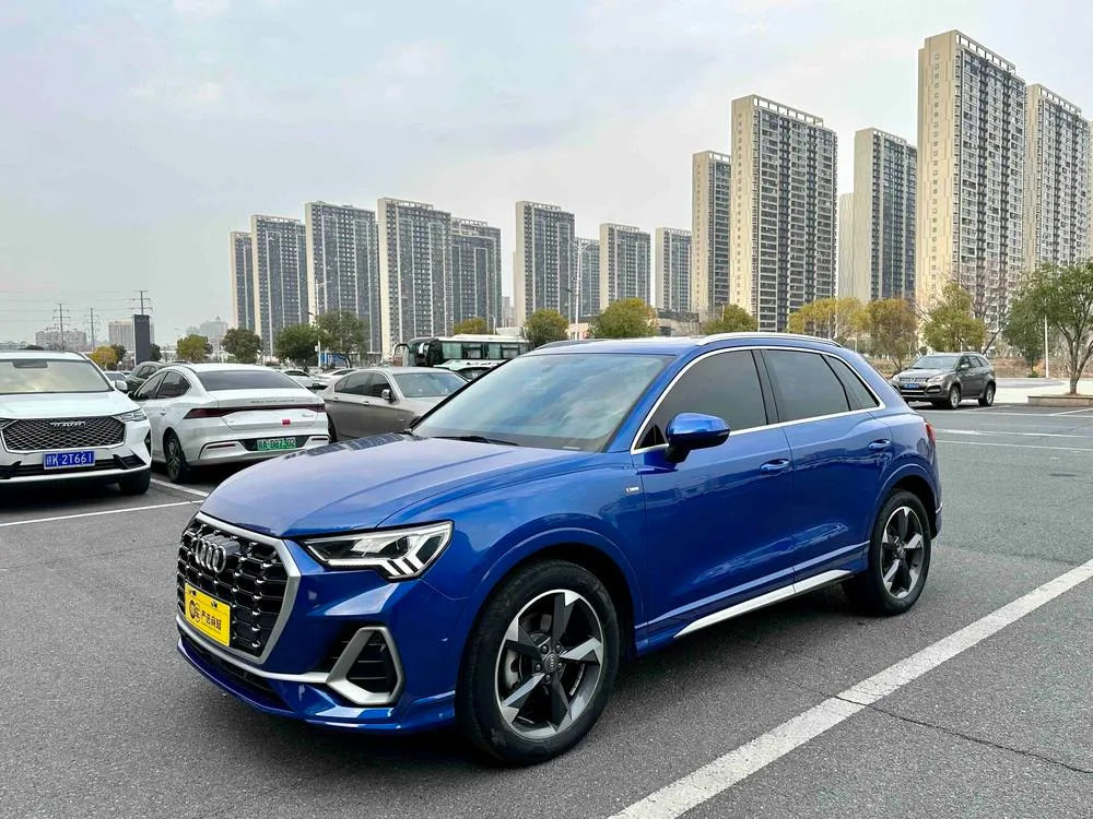 Audi Q3 35 TFSI Version, 2021 — фото 1