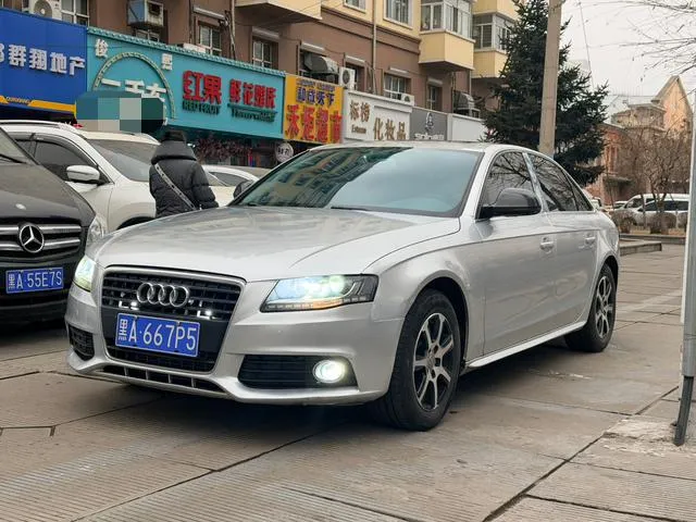 Audi A4L, 2010