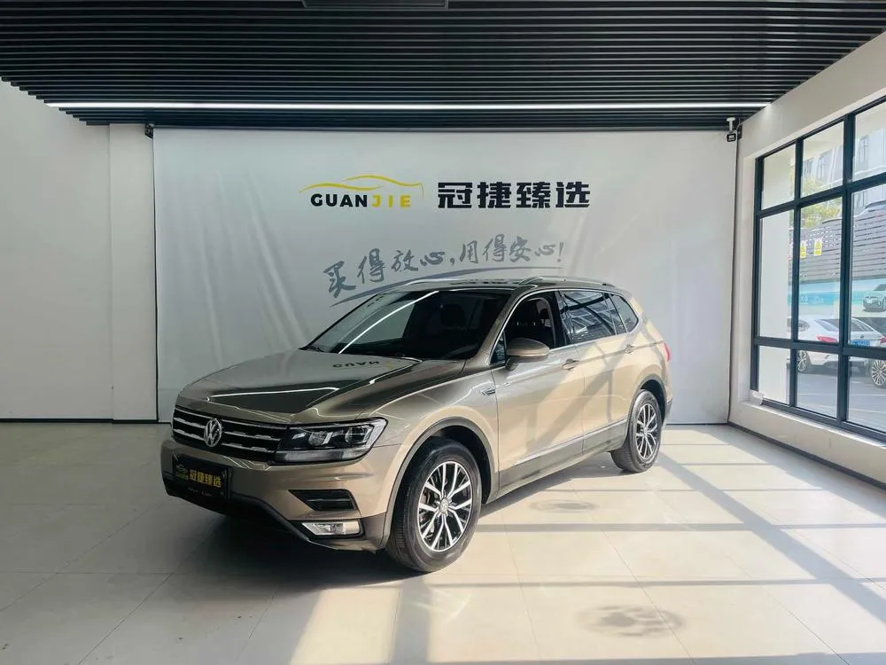 Volkswagen Tiguan L, 2017