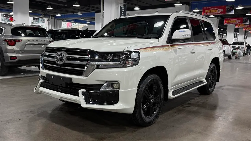 Toyota Land Cruiser (Import), 2017