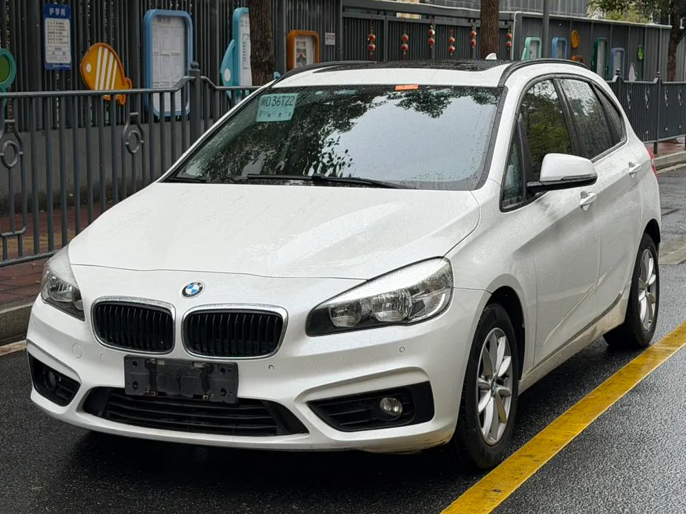BMW 2-Series Active Tourer 218i Fashion Version, 2016 — фото 1