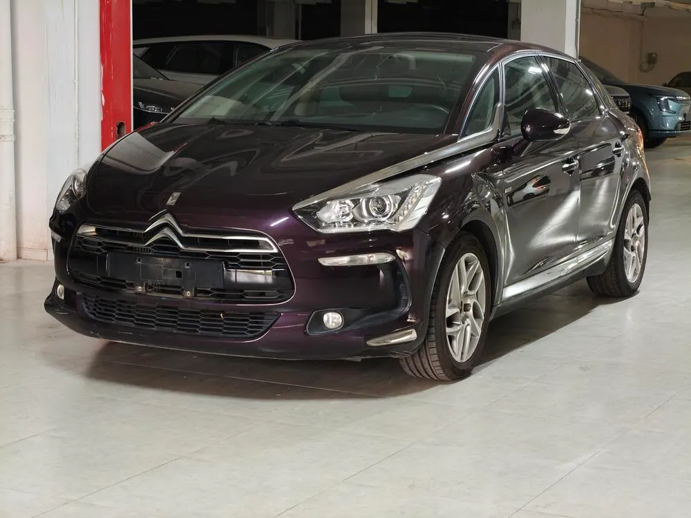 DS 5, 2014