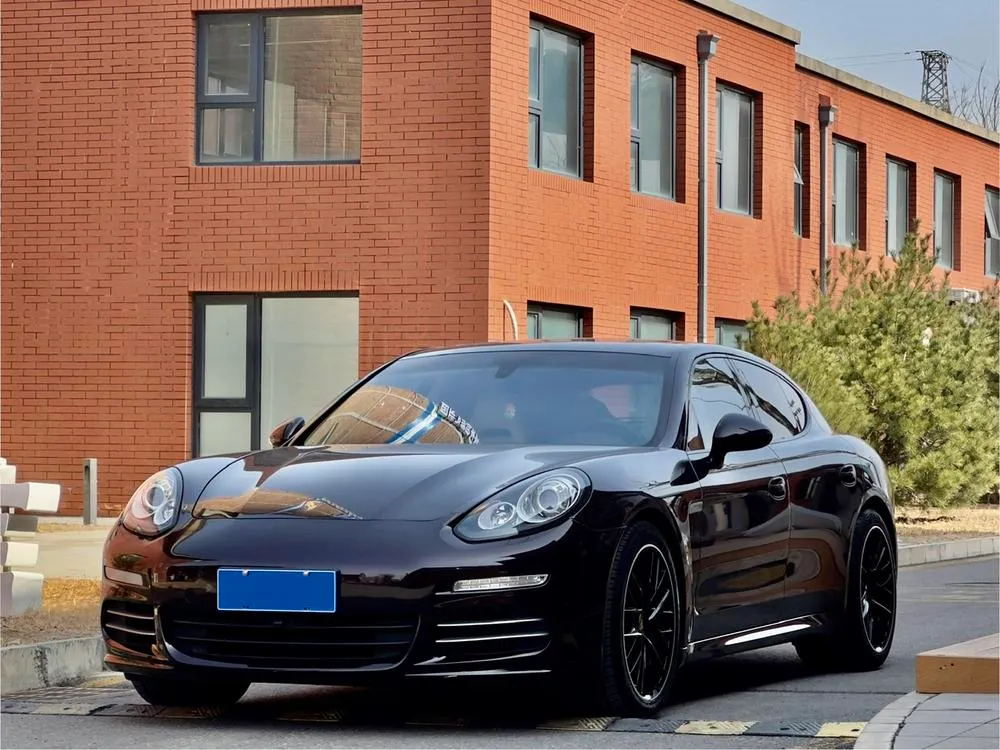 Porsche Panamera, 2016